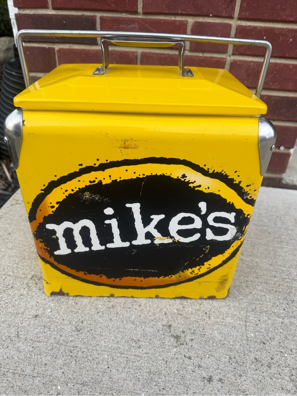 Mike’s Hard Lemonade‎ Vintage Yellow Metal Cooler Ice Chest Advertising Display
